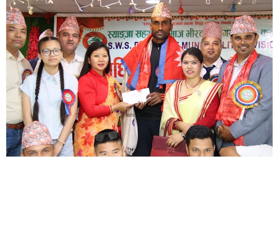 स्याङ्जा सहयोग समाज कतारद्वारा गण्डकी प्रदेश भलिबल टिमका पूर्व कप्तान हरी पाण्डे सम्मानित