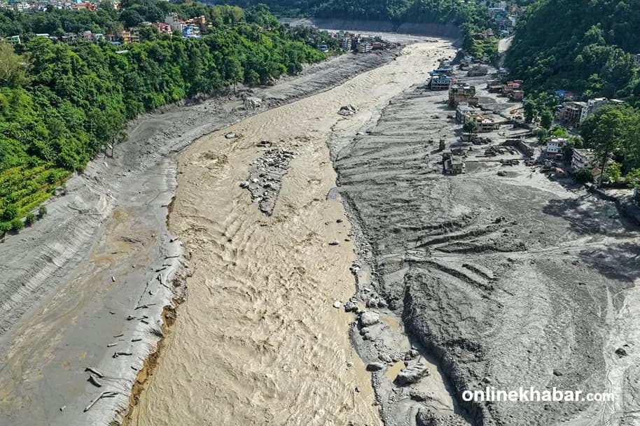 भोटेकोशी बाढी पीडितका लागि इलामका दुई पालिकाको ३५ लाख सहयोग