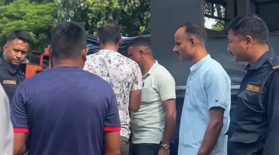 कञ्चनपुरको दोधारा चाँदनीमा नेपाली नागरिक पक्राउ गर्न आएका दुई भारतीय प्रहरी नियन्त्रणमा